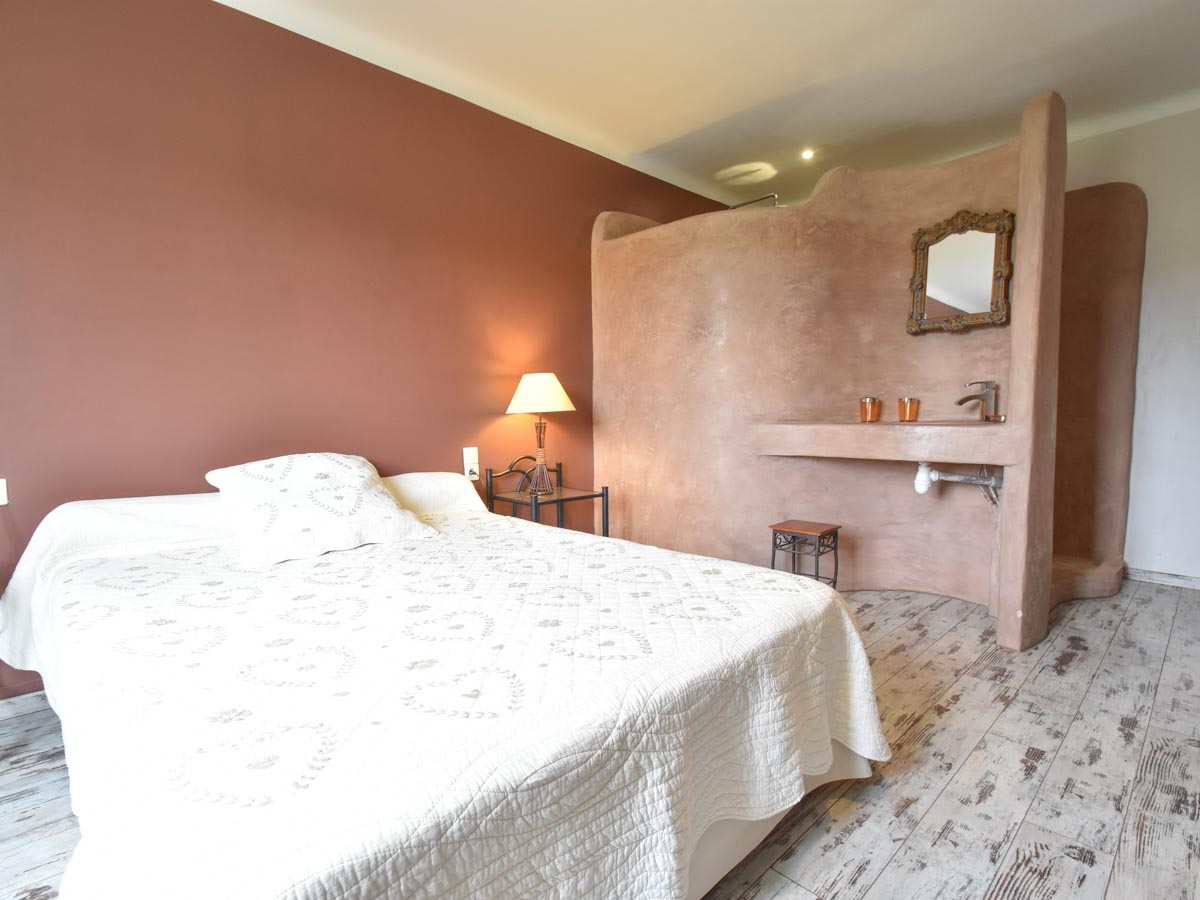 Les biens classés - Chambre meublé avec coin salle de bain