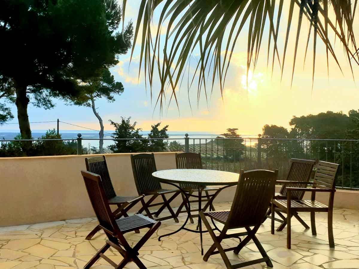 terrasse soleil vue mer