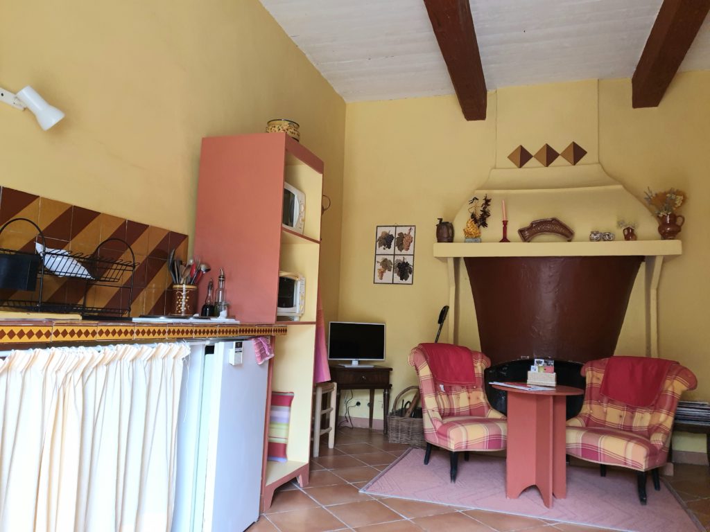 cuisine et petit salon